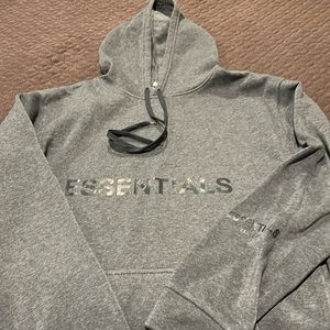 Essential sweatshirt in charcoal gray in 3XL.